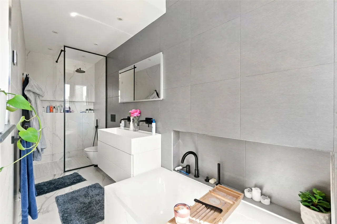 Crane Mews, Twickenham, TW2 6RS, photo 14