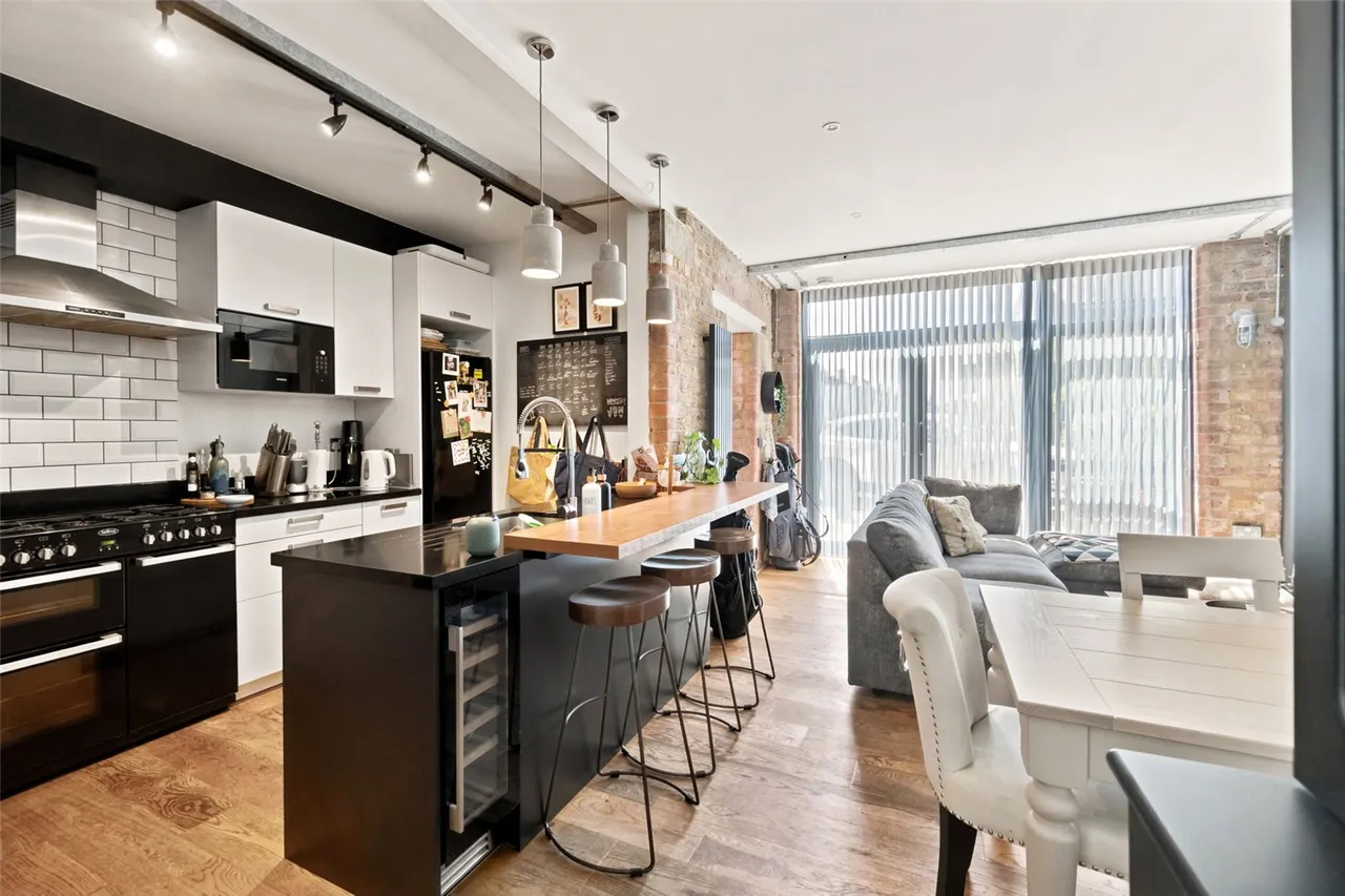 Crane Mews, Twickenham, TW2 6RS, photo 4