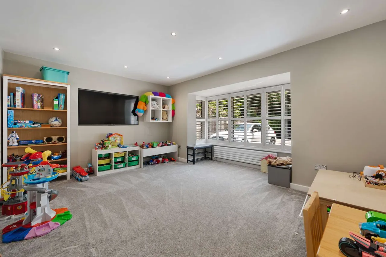 Wilmslow Park South, Wilmslow, SK9, photo 9