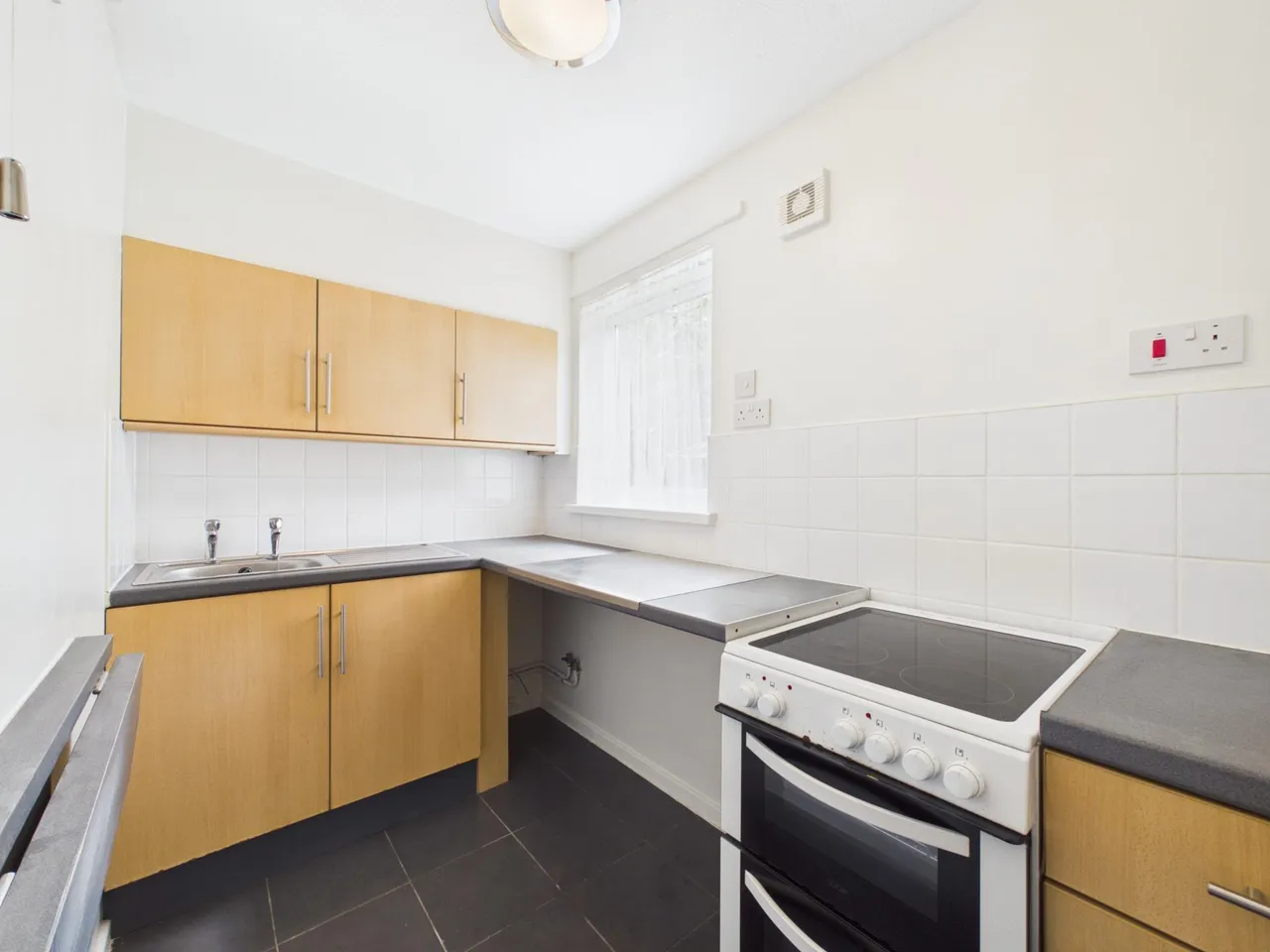 Galahad Close, Thornhill, CF14, photo 5