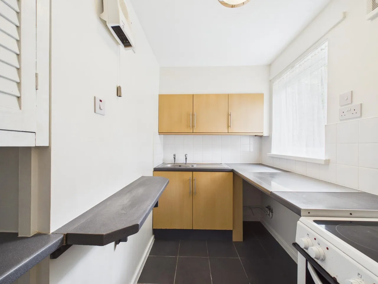 Galahad Close, Thornhill, CF14, photo 4
