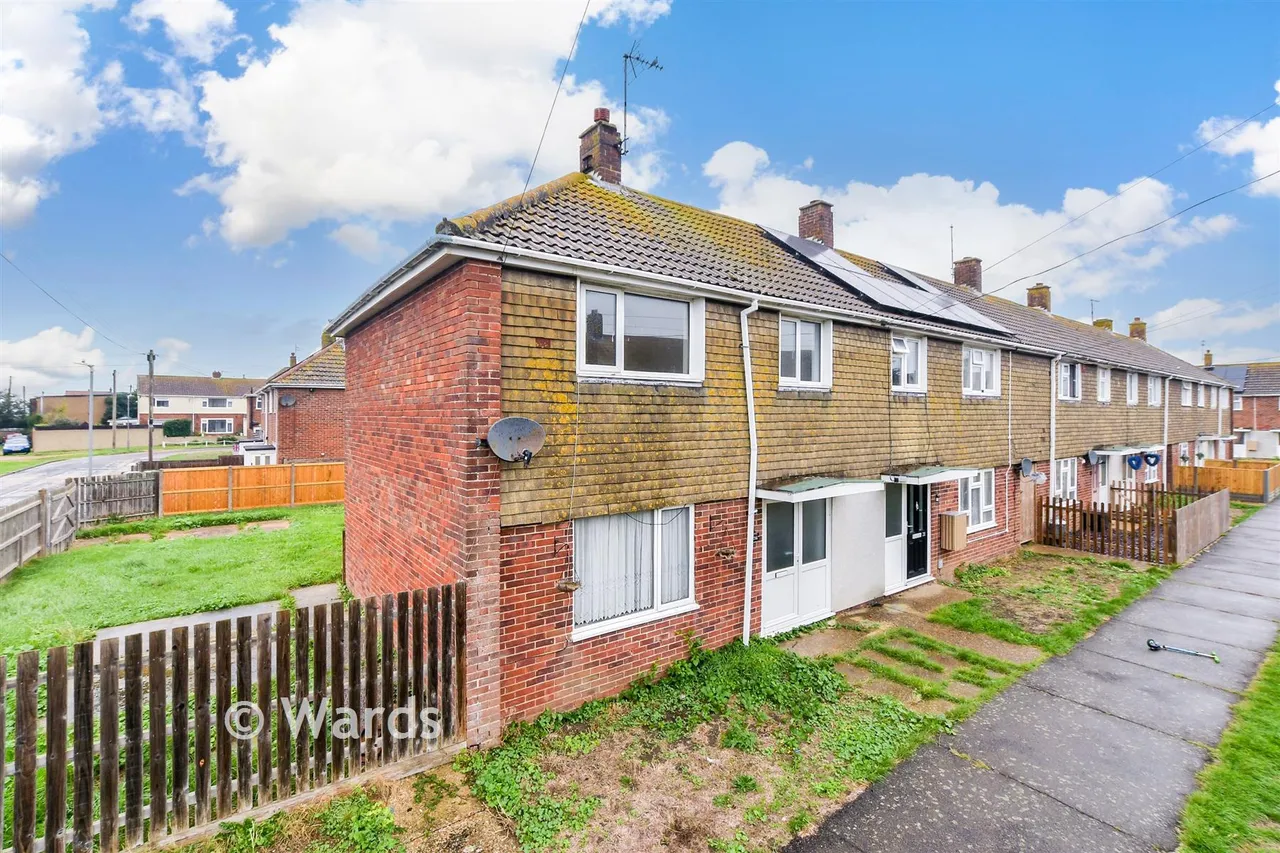 3 bed house for sale, Queensway, Lydd, TN29