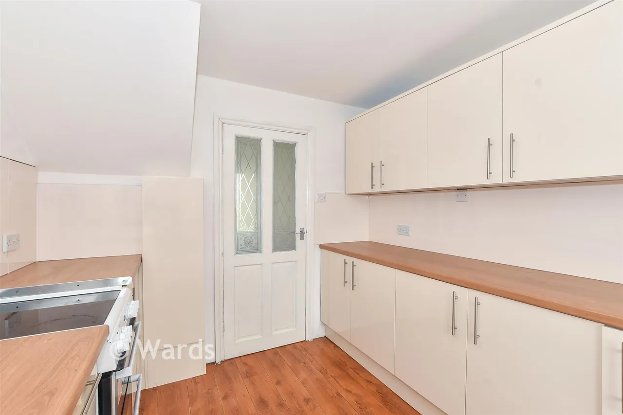 Queensway, Lydd, TN29, photo 6