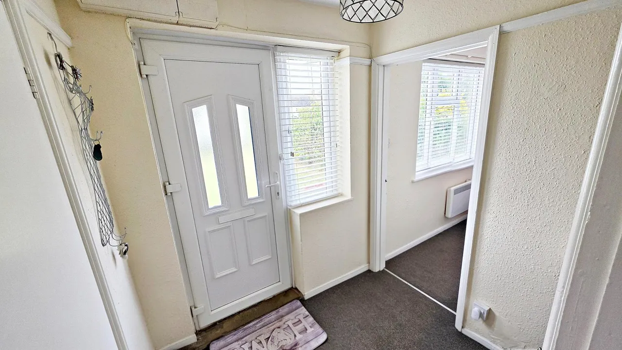Hardwick Road, Little Harrowden, NN9, photo 2