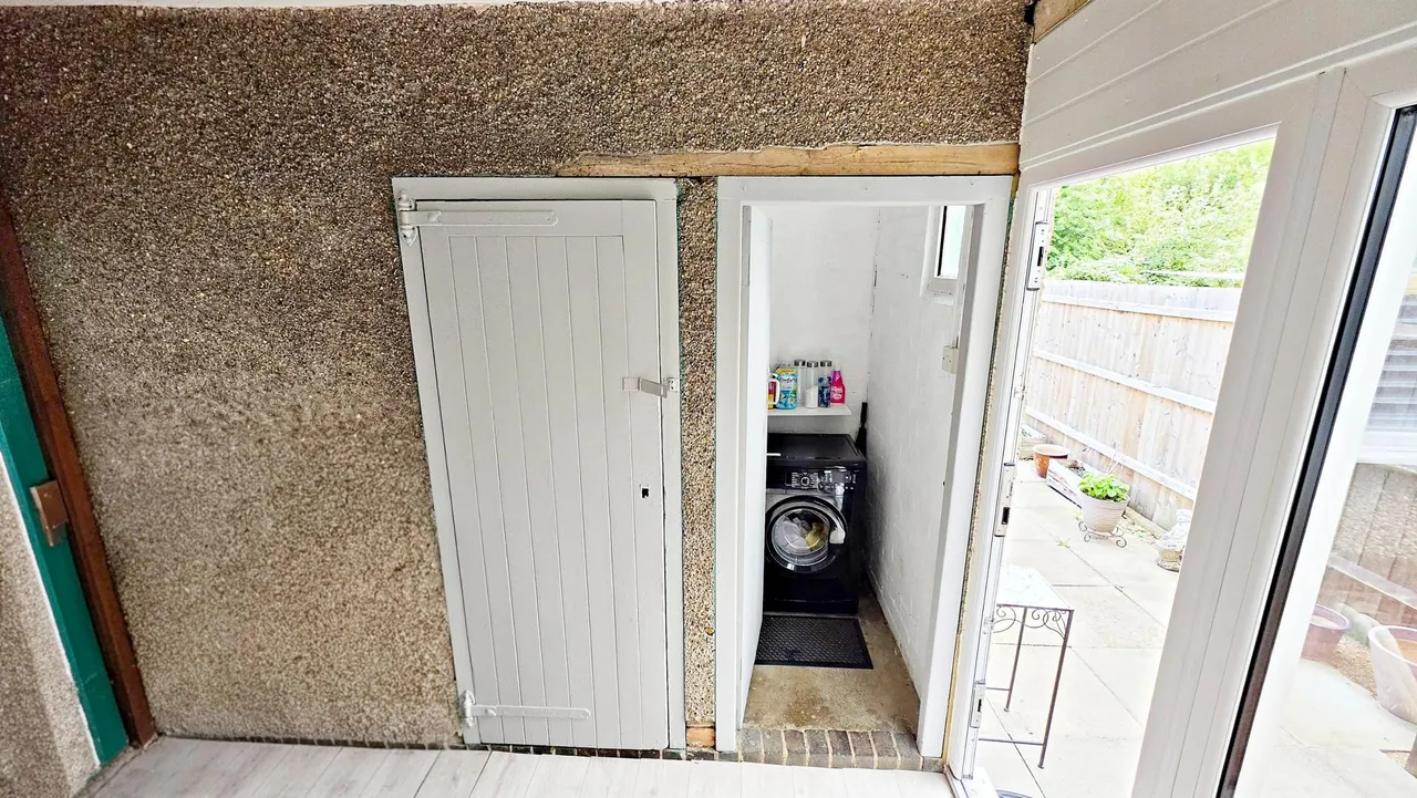 Hardwick Road, Little Harrowden, NN9, photo 11