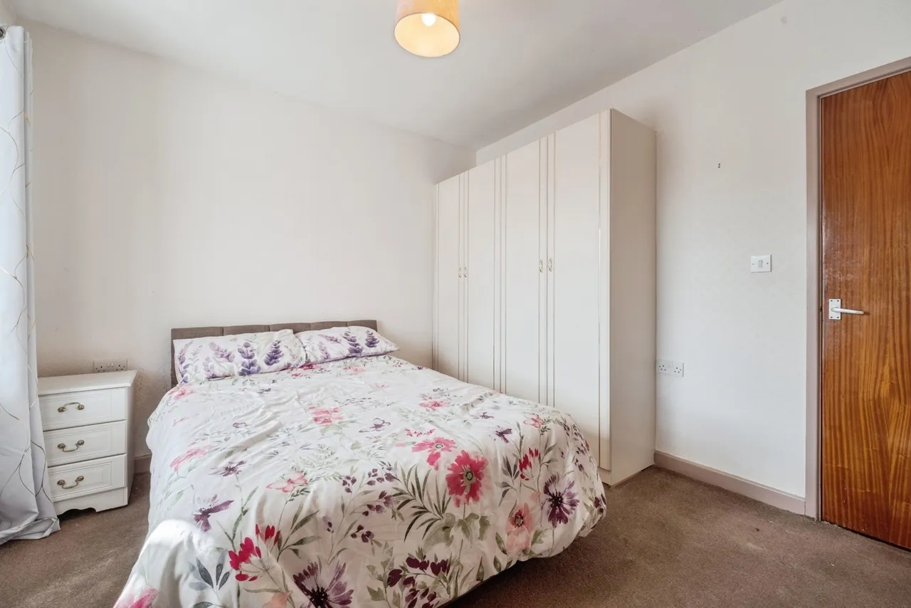 St. Gregorys Close, Bolton, BL4, photo 11