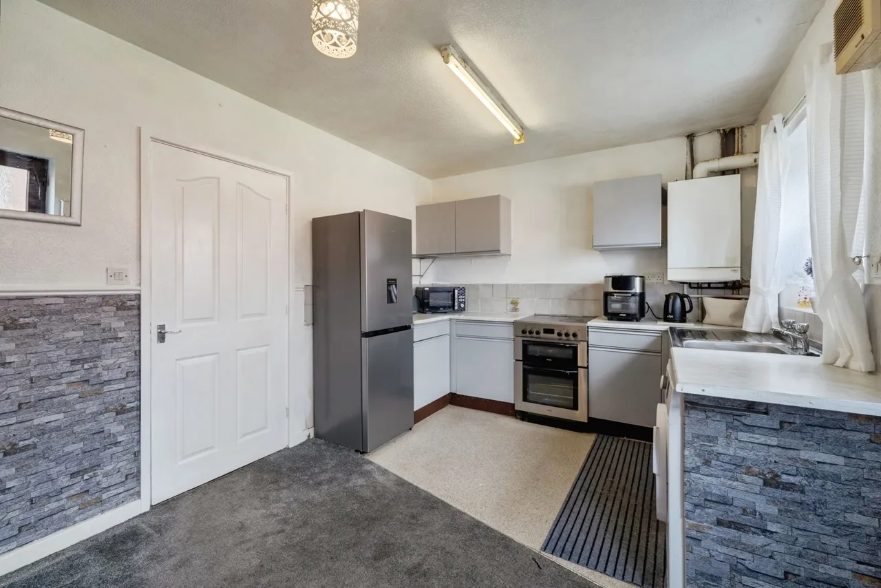 St. Gregorys Close, Bolton, BL4, photo 6