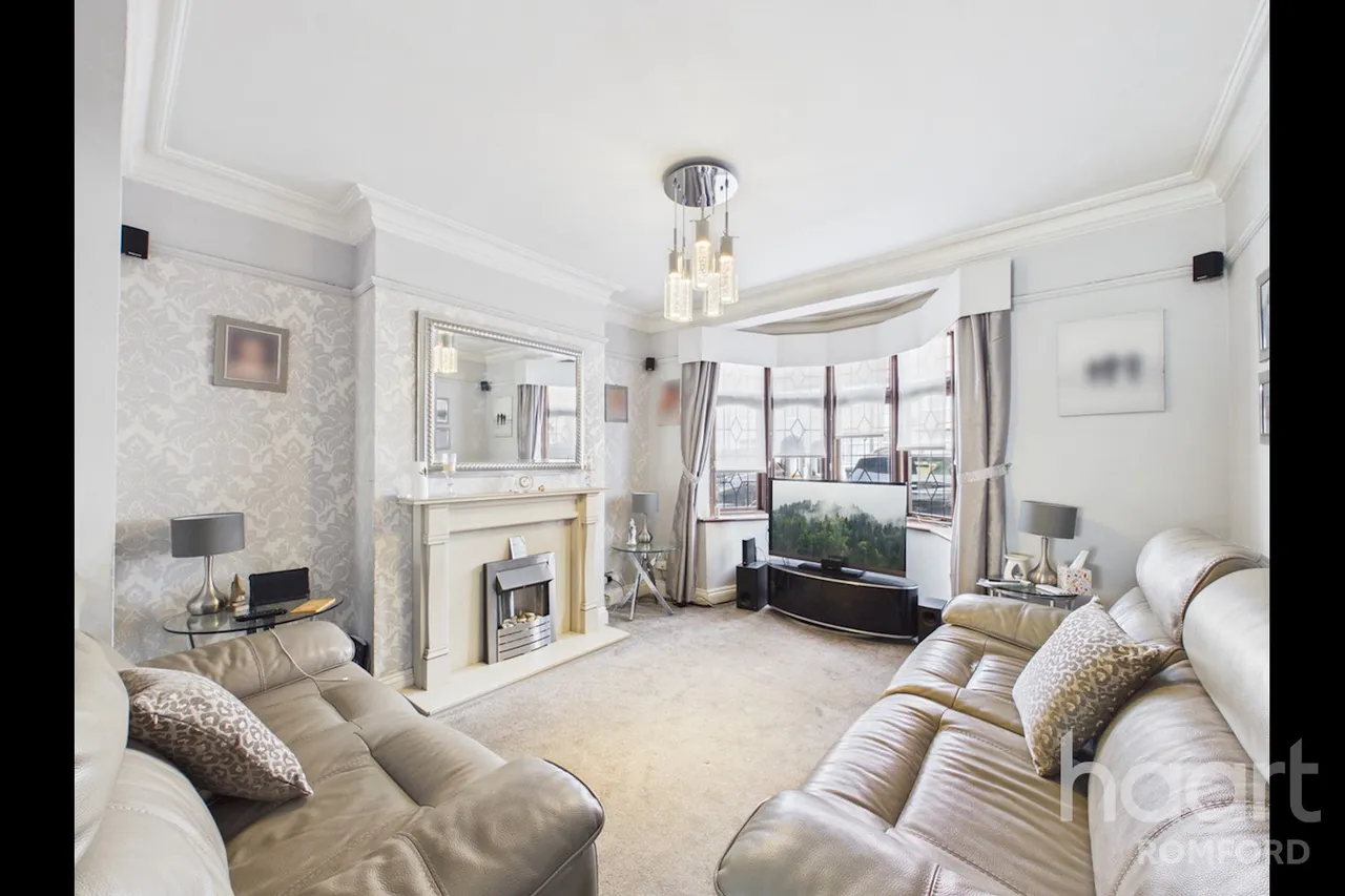 Rose Glen, Romford, RM7, photo 2