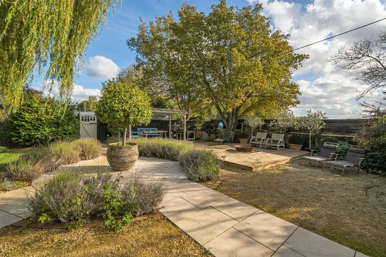 The Green, Poulshot, SN10, photo 40