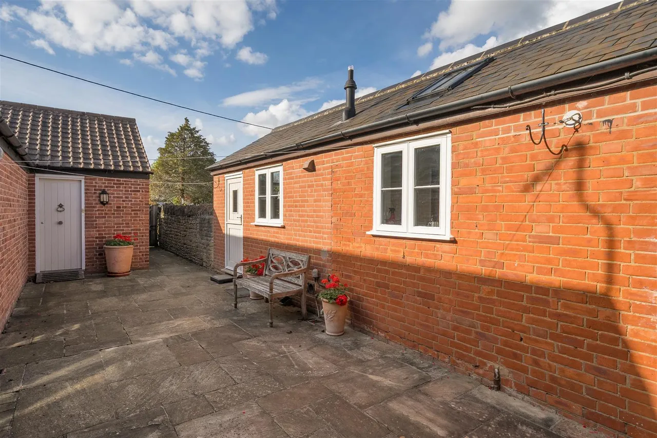 The Green, Poulshot, SN10, photo 37