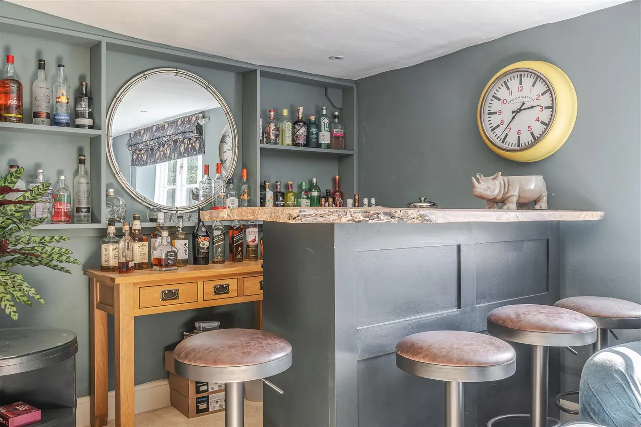 The Green, Poulshot, SN10, photo 26