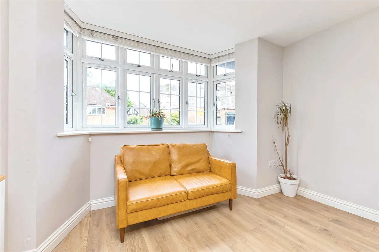Beacon Hill Road, Hindhead, GU26, photo 9