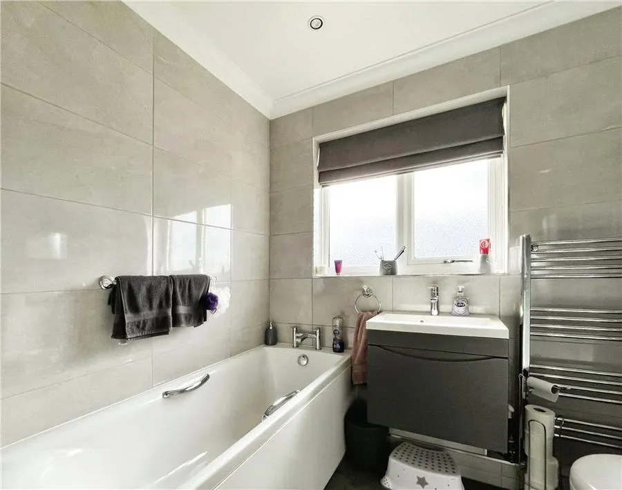 Nunwell Street, Sandown, PO36, photo 13