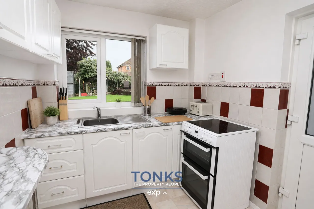 Lavinia Road, Halesowen, B62, photo 8