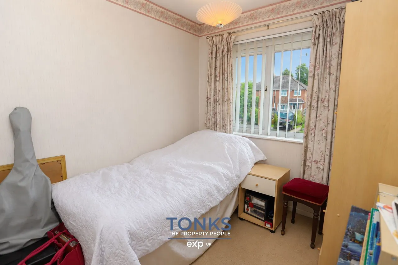Lavinia Road, Halesowen, B62, photo 16