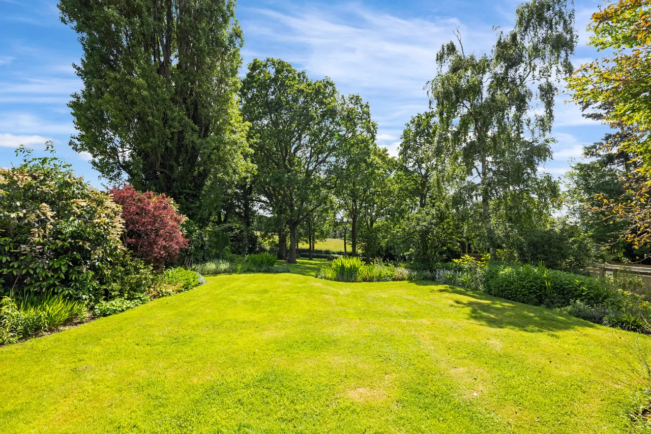 Maddox Park, Little Bookham, KT23, photo 19