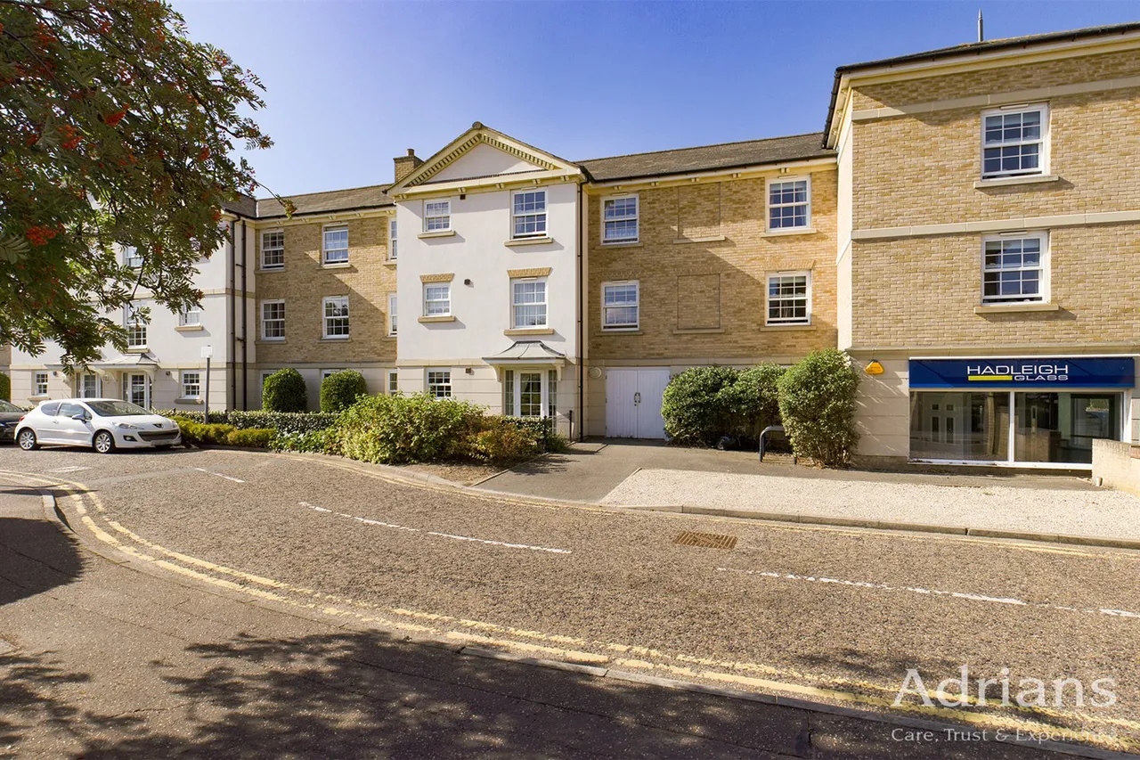 1 bed property for sale, Springfield Road, Chelmsford, CM2