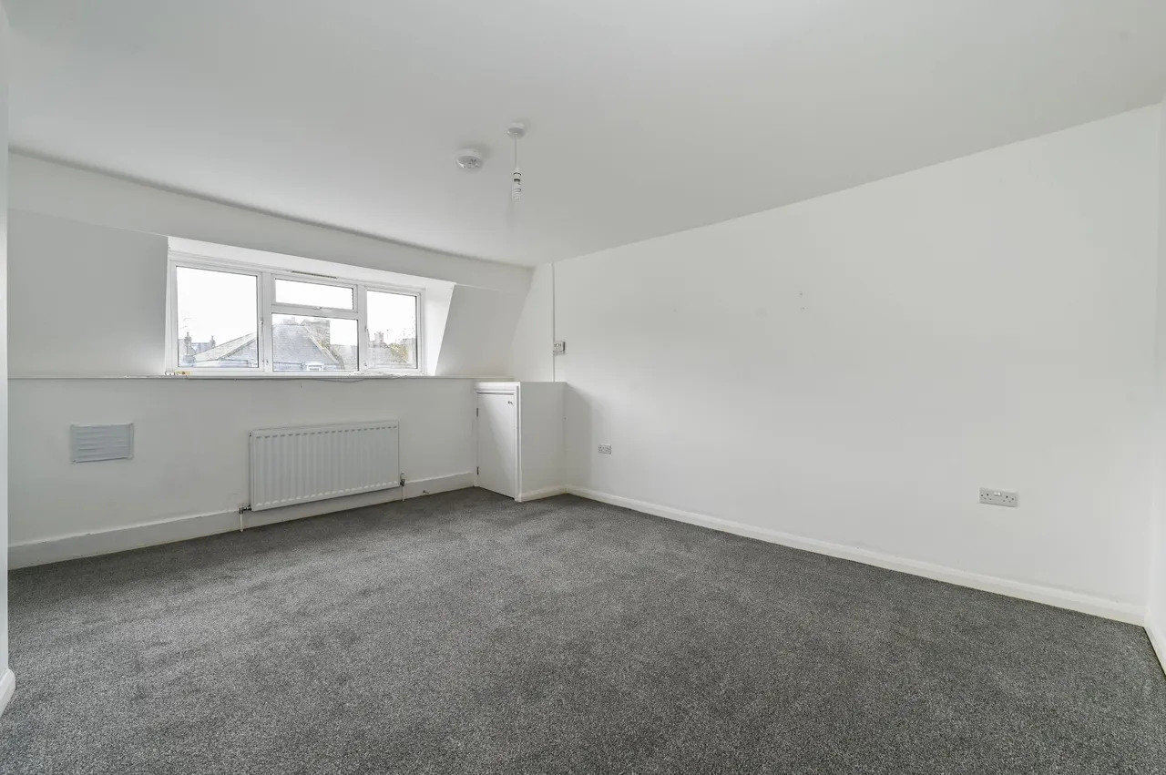 2 bed flat for sale, London, NW5