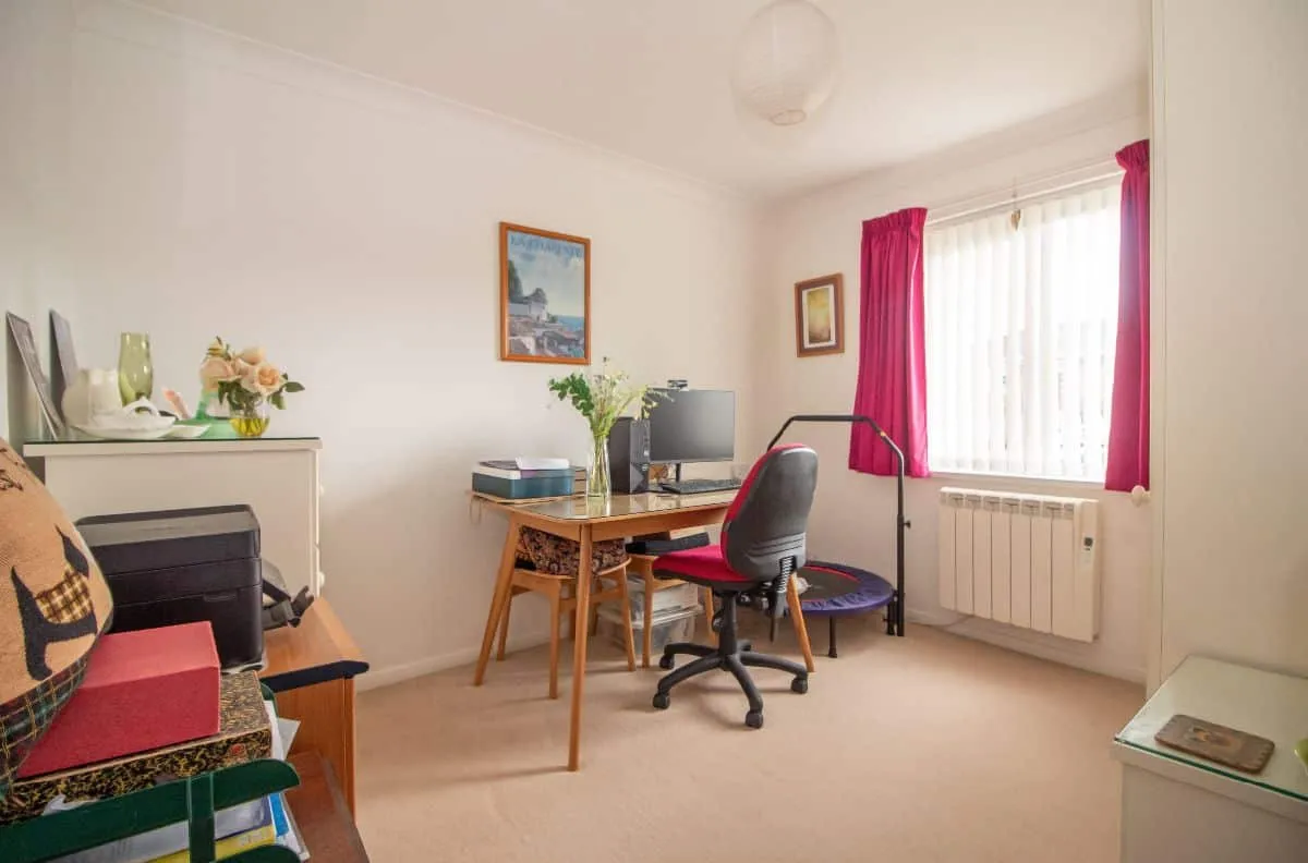 38 Holman Close, Waterlooville, PO8 8HD, photo 7