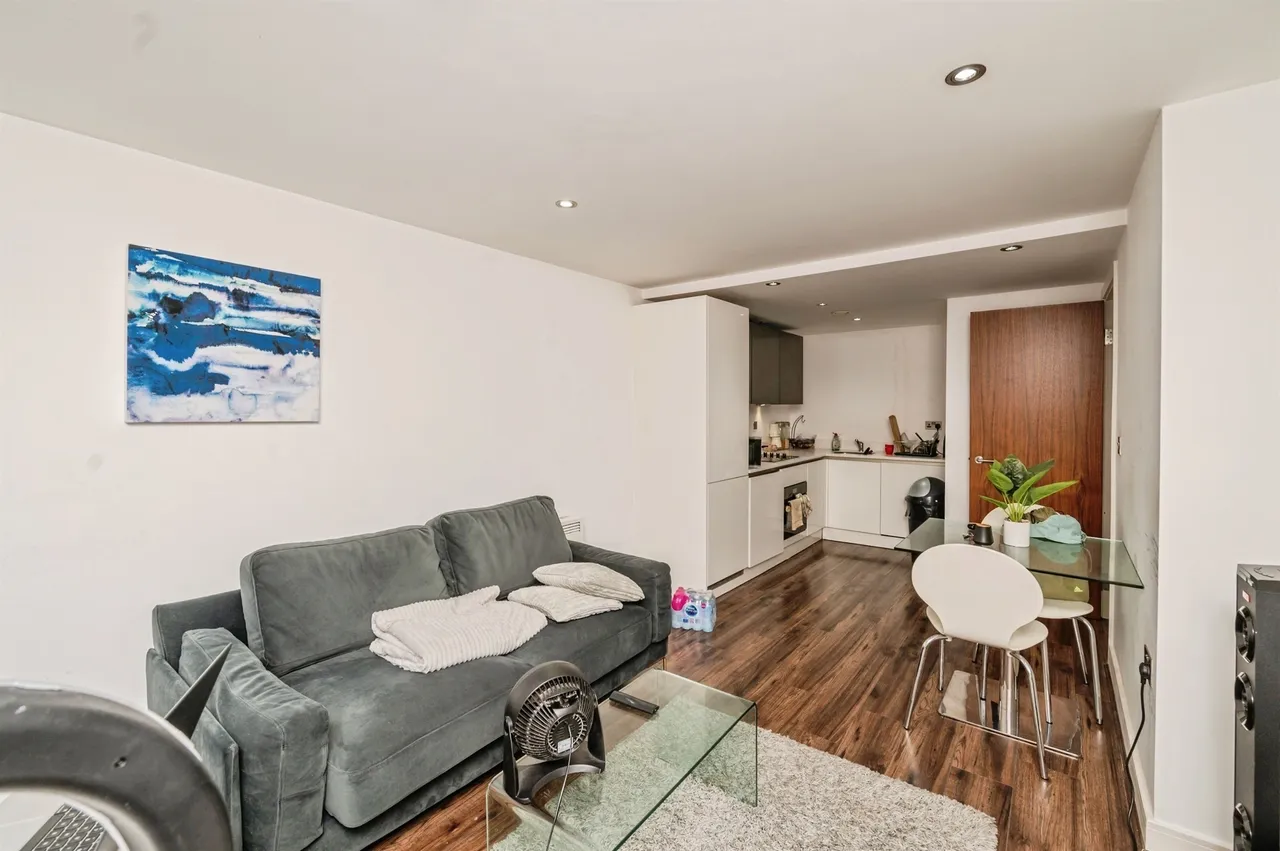 Wrentham Street, Birmingham, B5, photo 2