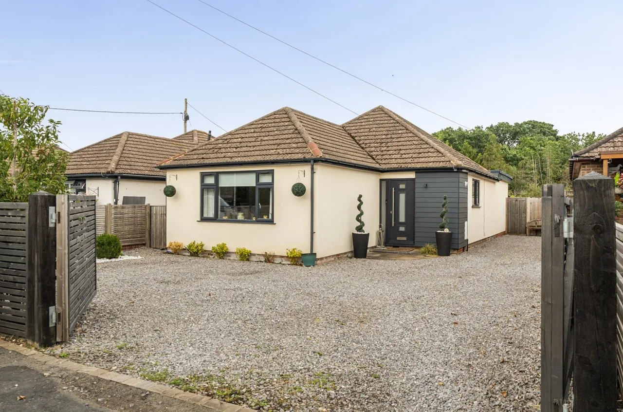3 bed house for sale — Rownhams Road, North Baddesley, Southampton, Hampshire, SO52