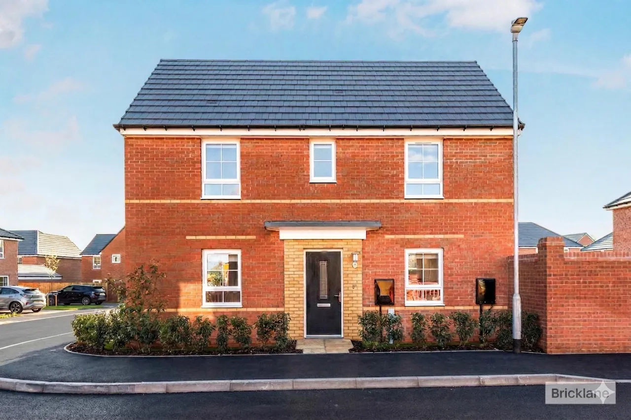 3 bed house to rent — Quince Close, Whittlesey, PETERBOROUGH