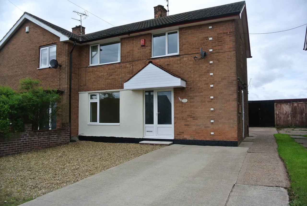 3 bed house to rent, Egmanton Road, Meden Vale, NG20
