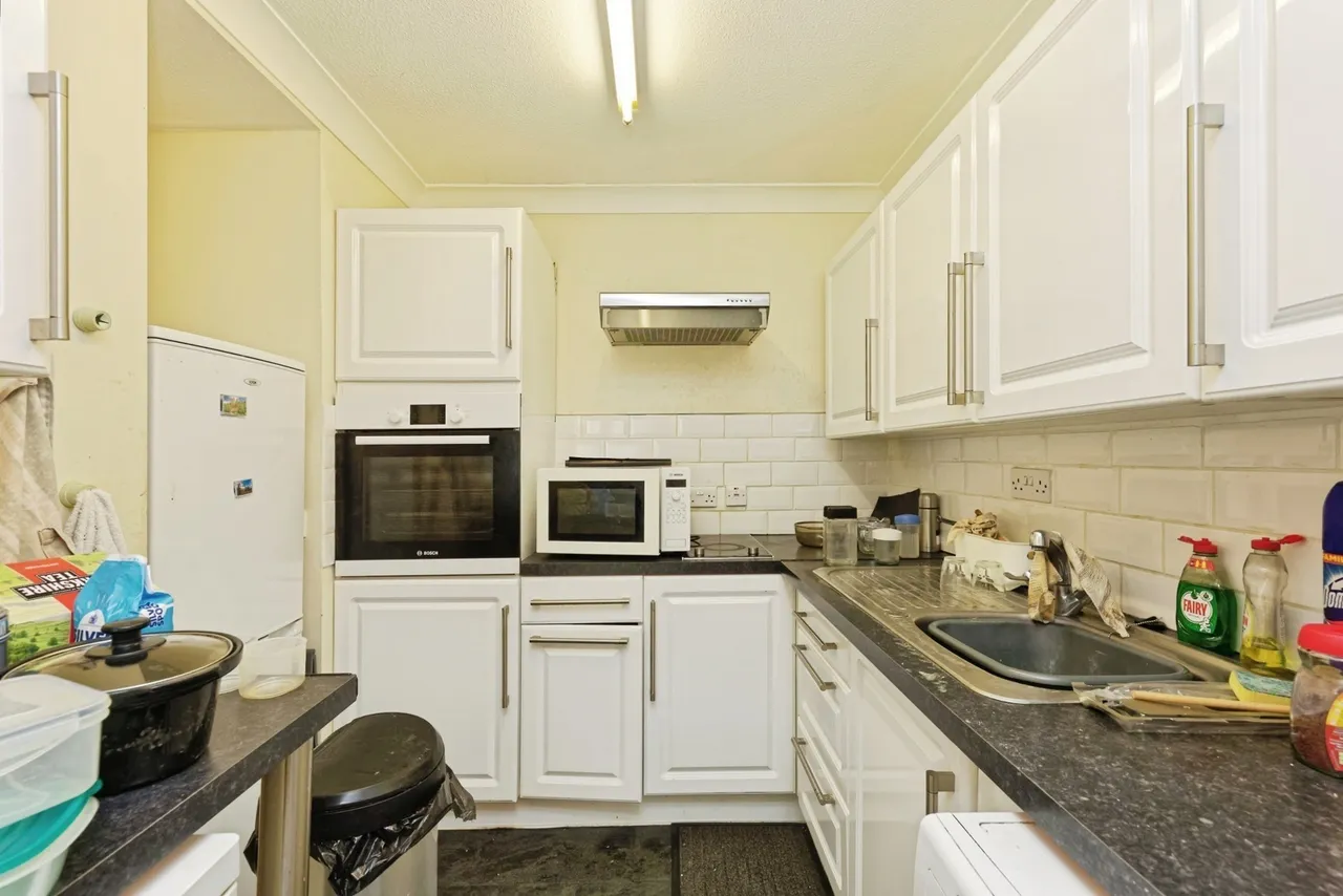 Coombe Valley Road, Dover, Kent, CT17, photo 4