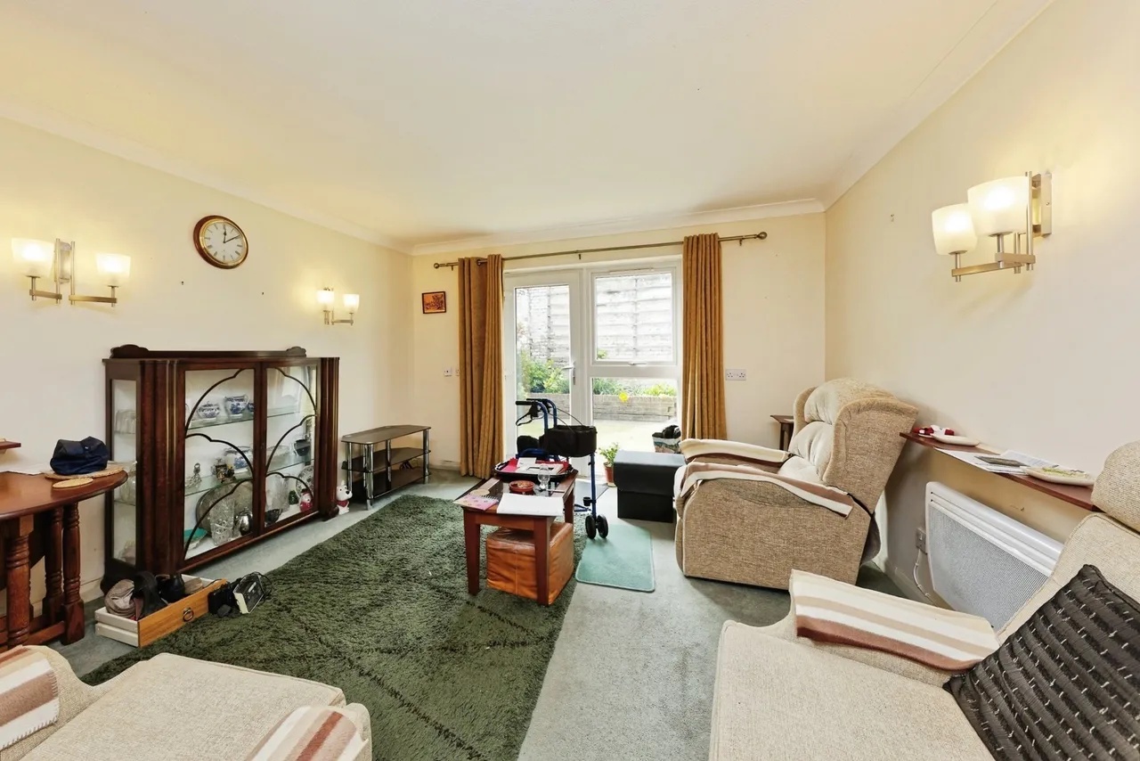 Coombe Valley Road, Dover, Kent, CT17, photo 3
