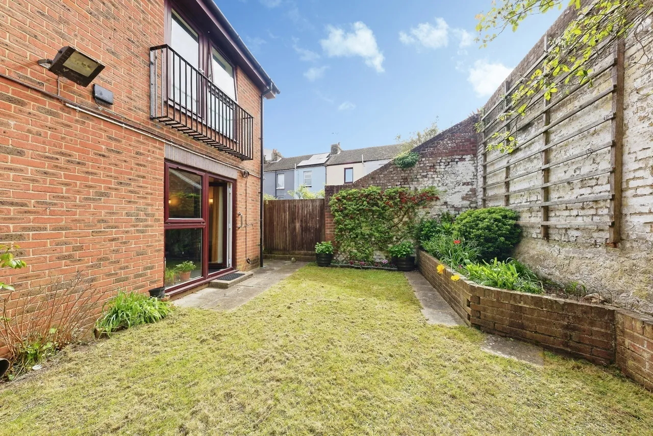 Coombe Valley Road, Dover, Kent, CT17, photo 9