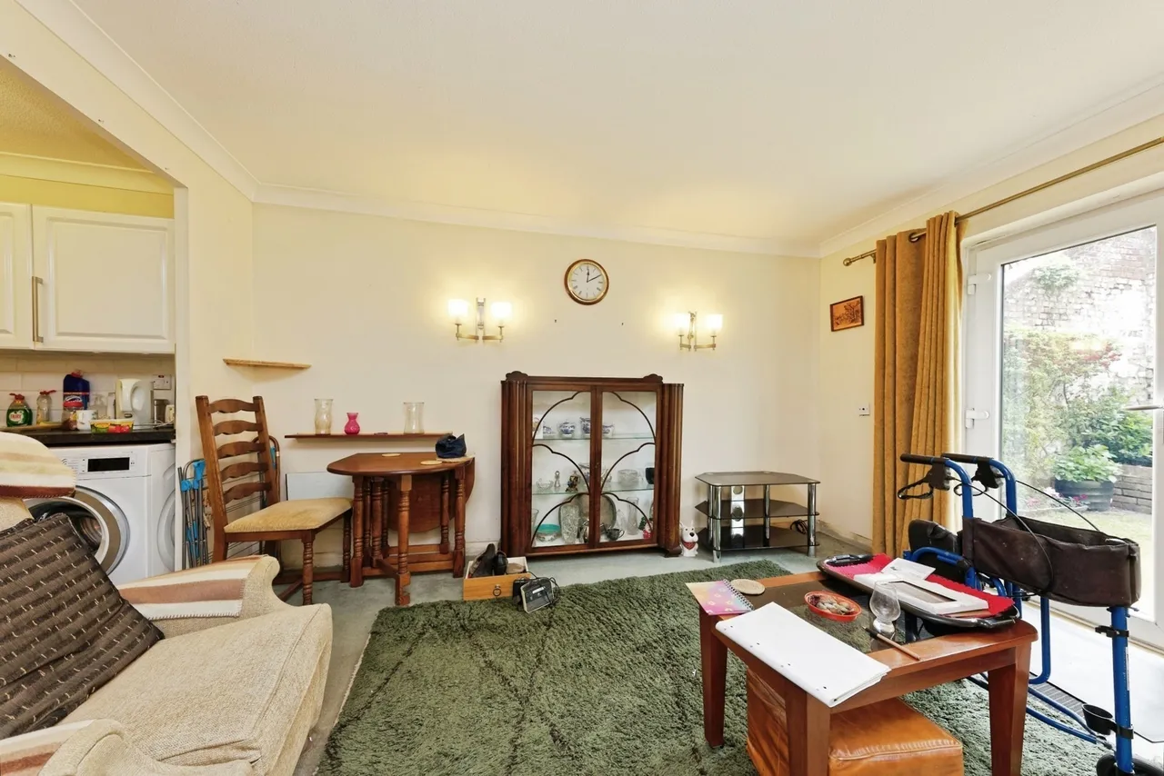 Coombe Valley Road, Dover, Kent, CT17, photo 2