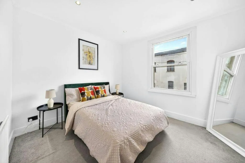 Charles Street, Enfield, EN1, photo 15