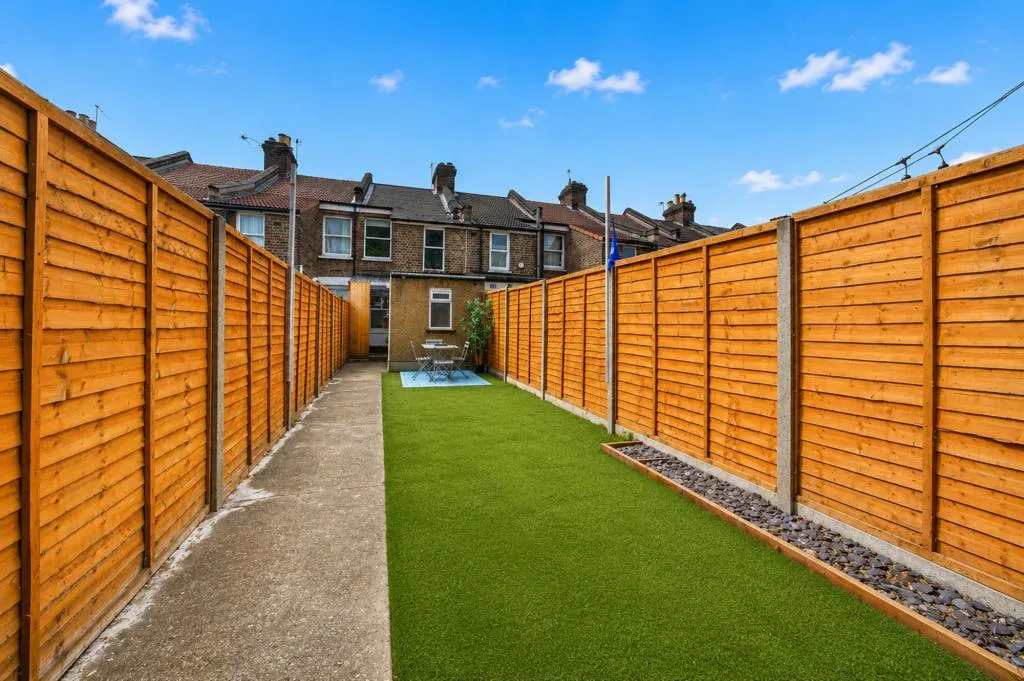 Charles Street, Enfield, EN1, photo 11