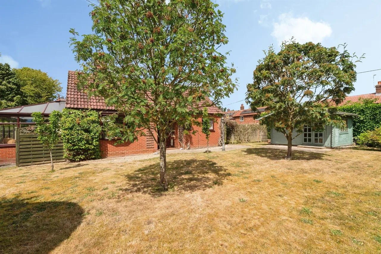 Whissonsett Road, Colkirk, NR21, photo 17