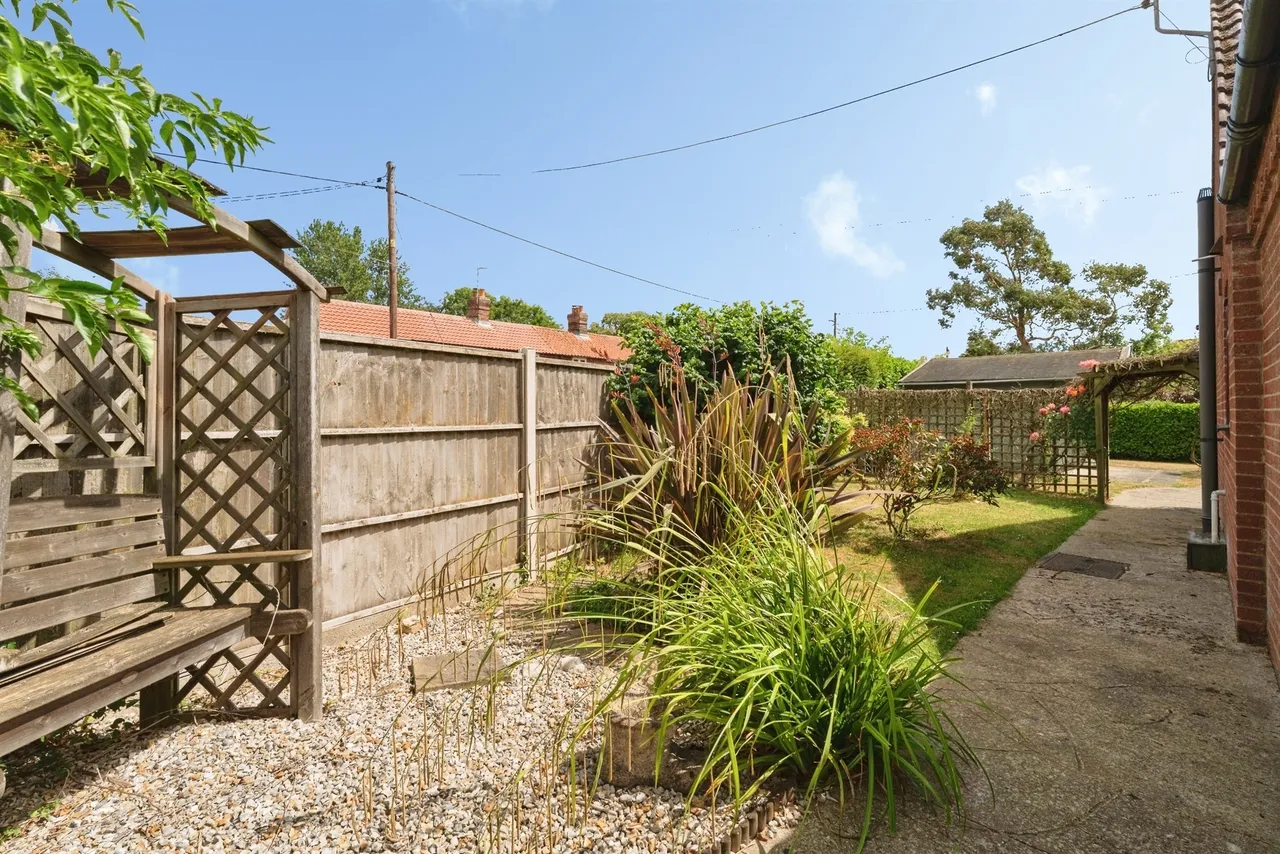 Whissonsett Road, Colkirk, NR21, photo 19