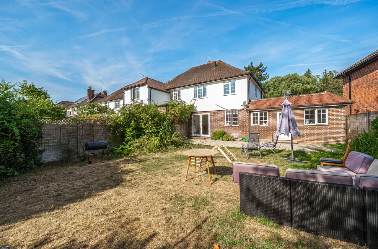 Sandy Lane, Woking, GU22, photo 10