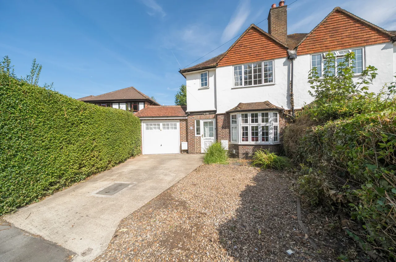 Sandy Lane, Woking, GU22, photo 17