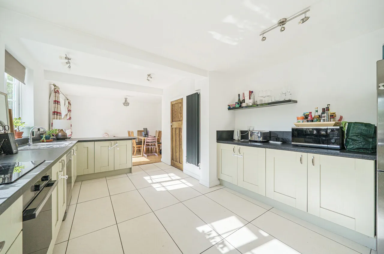 Sandy Lane, Woking, GU22, photo 3
