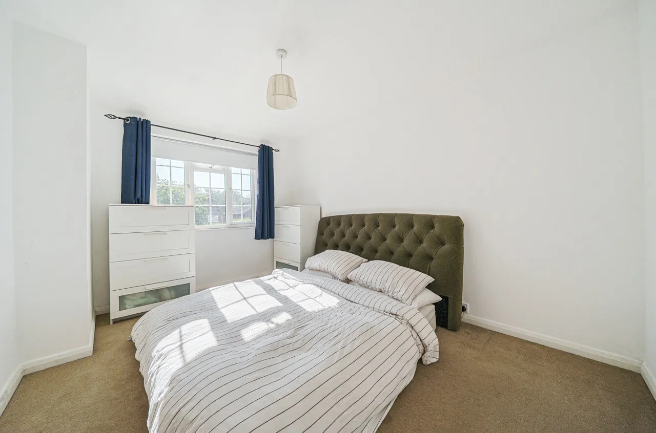 Sandy Lane, Woking, GU22, photo 6