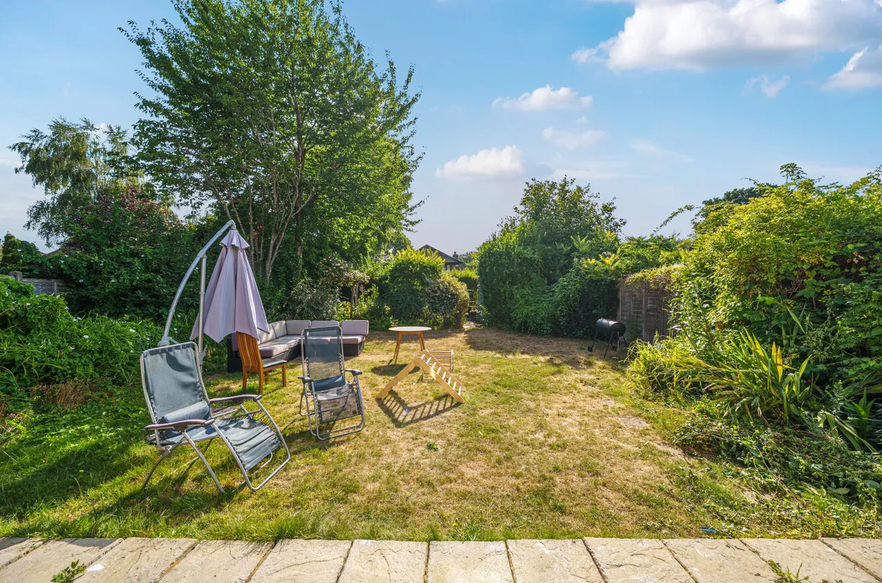 Sandy Lane, Woking, GU22, photo 26