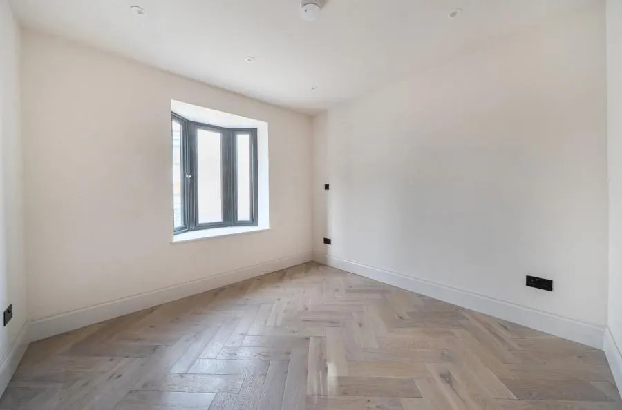 Bromyard Avenue, London, W3, photo 12