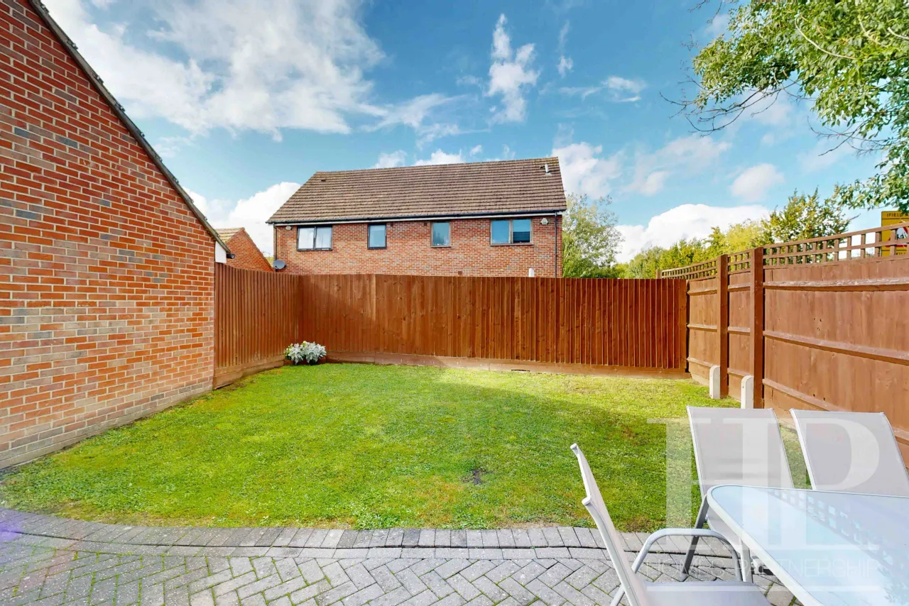 Delrogue Road, Crawley, RH11, photo 19