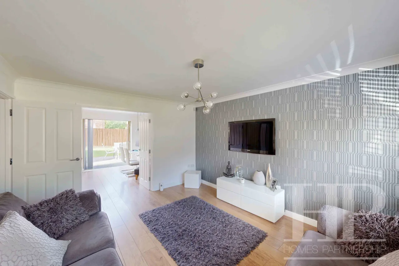 Delrogue Road, Crawley, RH11, photo 10