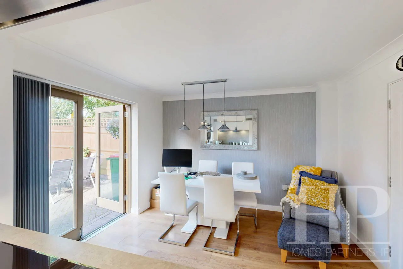 Delrogue Road, Crawley, RH11, photo 8