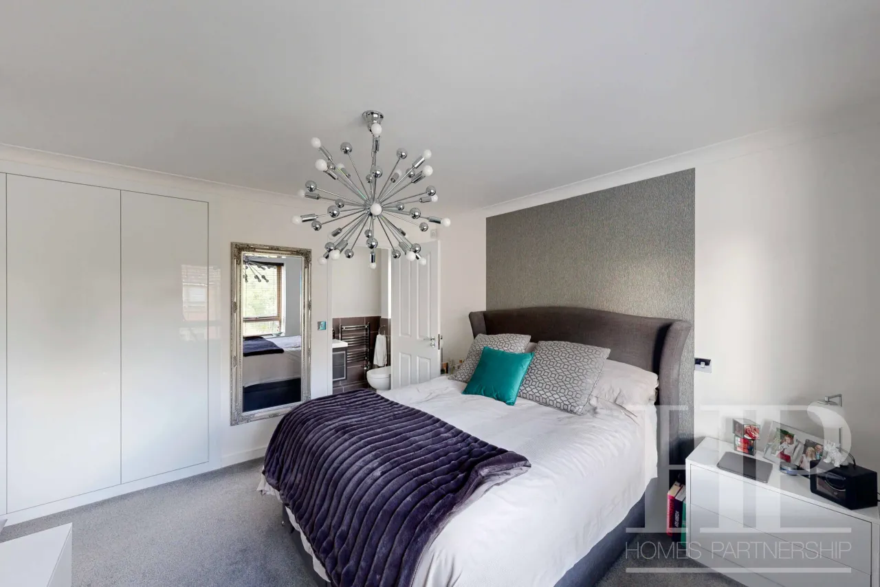 Delrogue Road, Crawley, RH11, photo 12