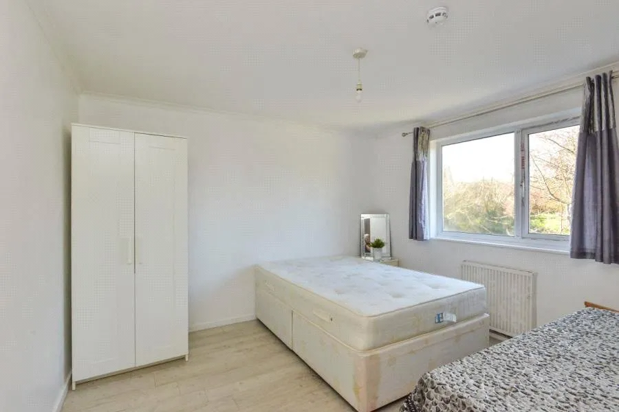 Falcon Avenue, Springfield, MK6, photo 8