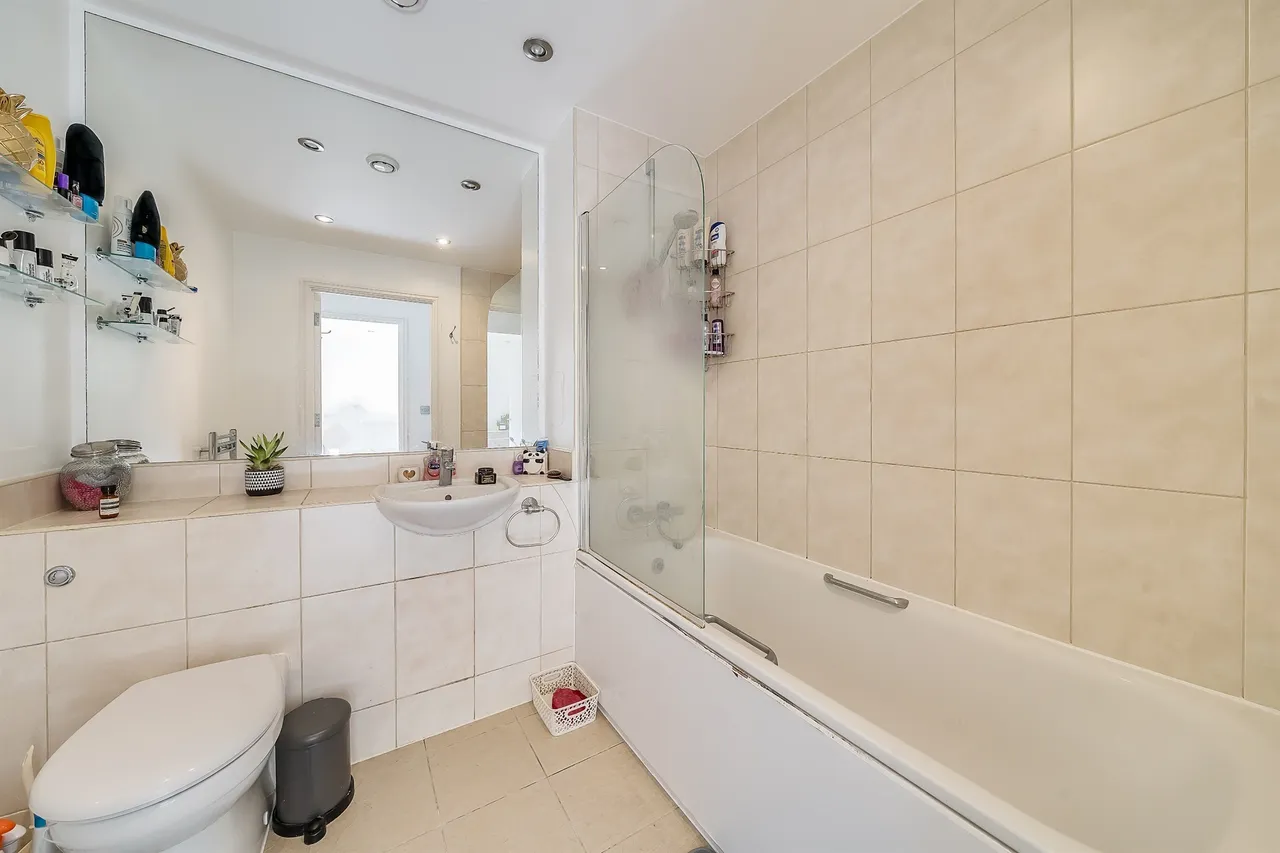 Boundary Lane, London, SE17, photo 3