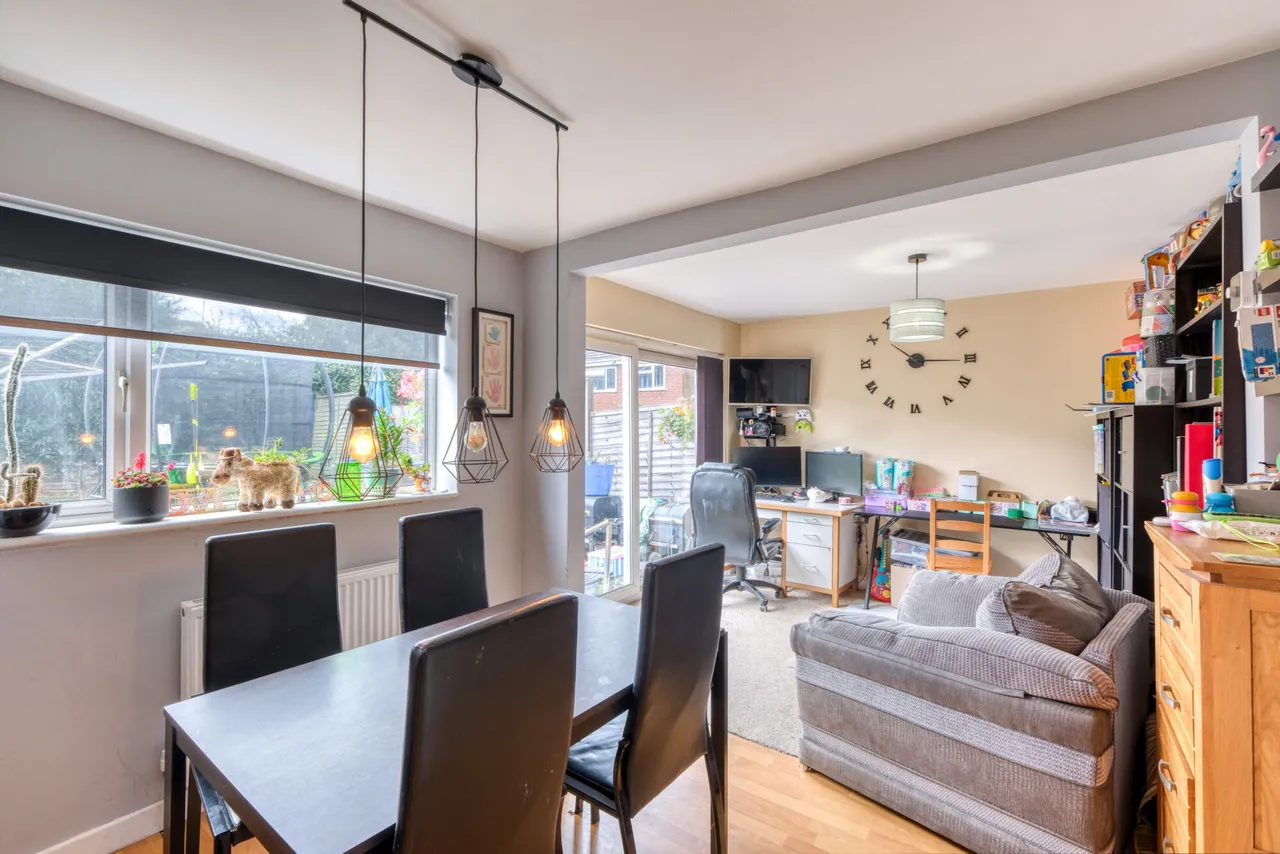 The Dingle, Cheswick Green, B90, photo 9