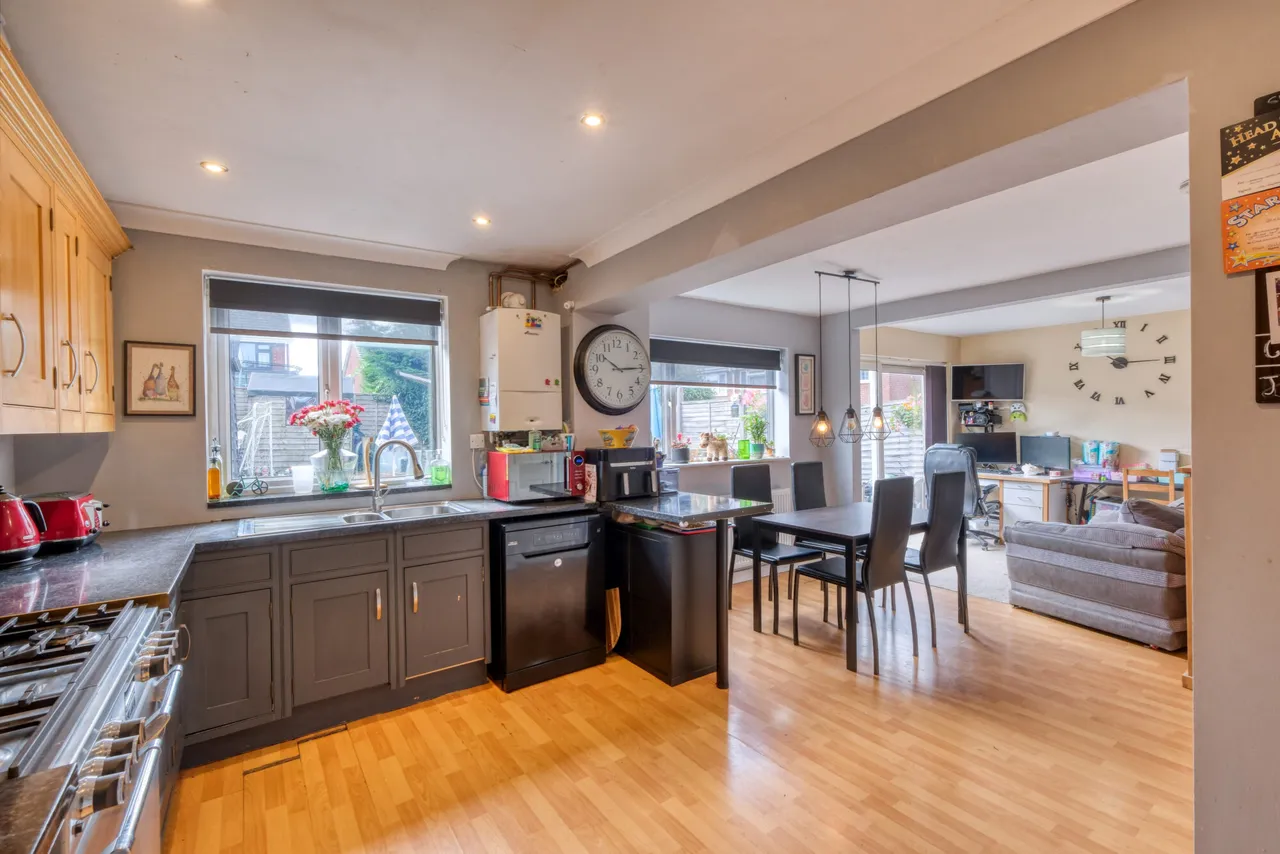The Dingle, Cheswick Green, B90, photo 3
