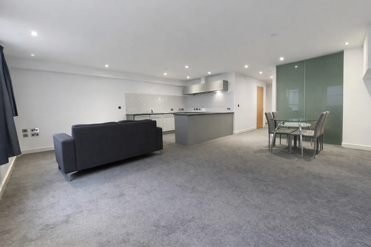 2 bed flat to rent, Old Lenton Street, Nottingham, NG1